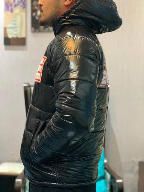 CLASSIC BOMBER JACKET